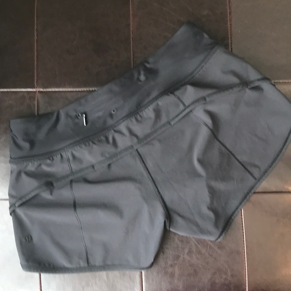 Lululemon speed shorts H2O edition size 4 black - Picture 2 of 3